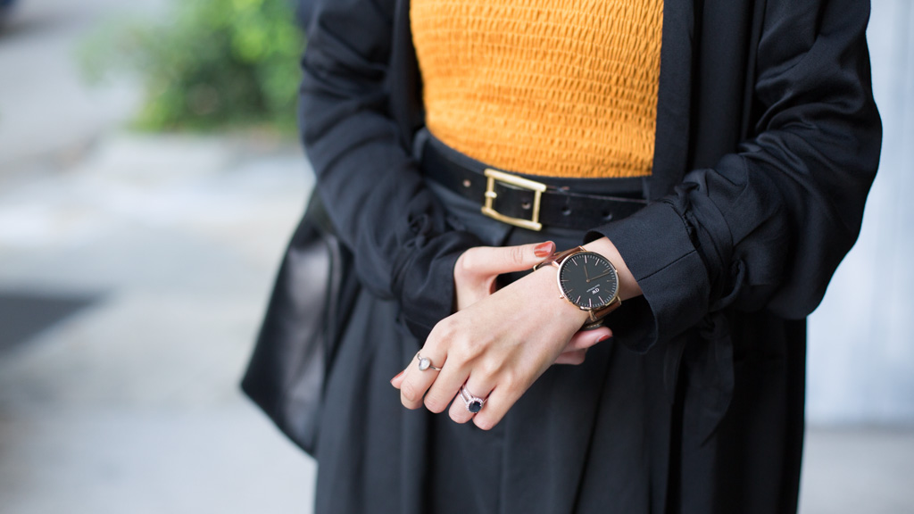 Shentonista-Farah-Singapore-Paralegal-Jacket_HM-Pants_Editors_Market-Shoes_Charles__Keith-Top_TEMT-Bag_Massimo_Dutti-Ring_Tessellate-Earrings_Lovisa-Watch_Daniel_Wellington-UNIFORM-1