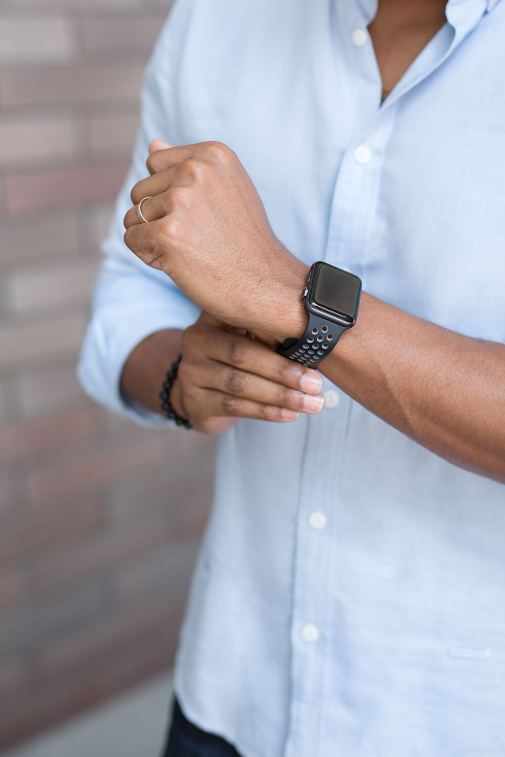 Shentonista-Mike-New_York-Advertising-Shirt_Natural_Projects-Pants_Levis-Shoes_Adidas-Watch_Apple—UNIFORM-18012018-2