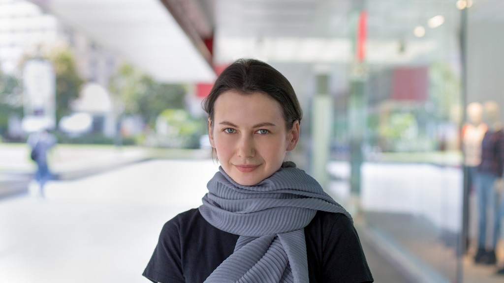 Shentonista-Yuliya-Kazakhstan-Artist-Bag_Charles__Keith-Shoes_Charles__Keith-Pants_Sisley-Top_ASOS-Scarf_Khaisilk-UNIFORM-06022018-5