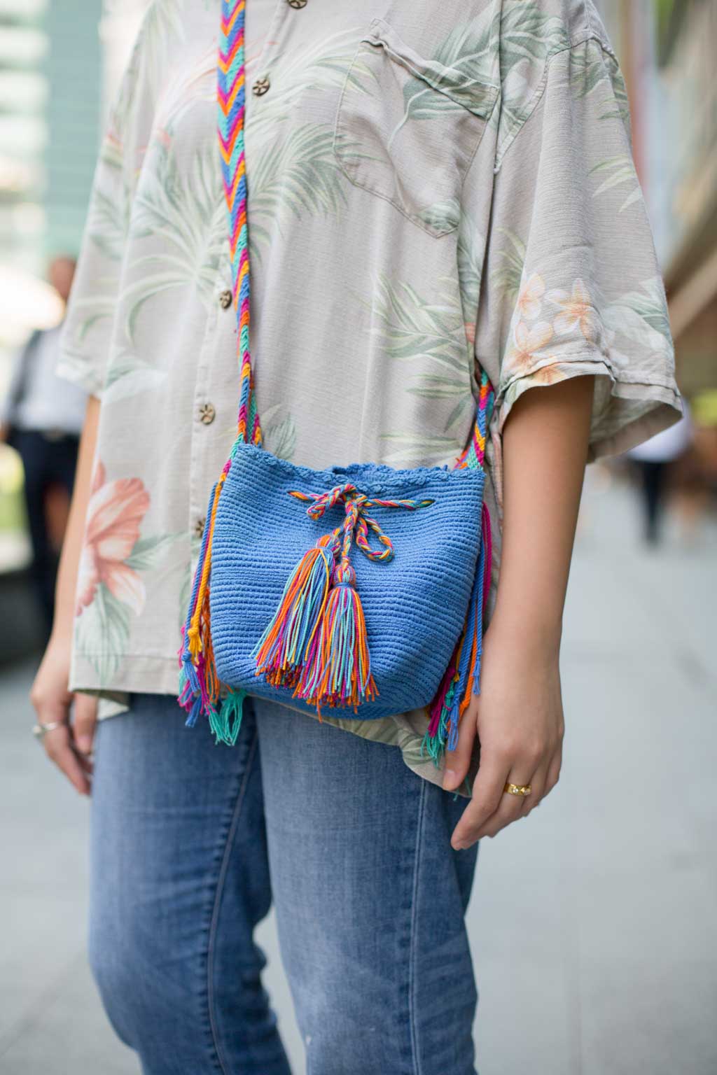 Caroline-Jewellery_Designer-Top_Bangkok-Jeans_Uniqlo-Shoes_Adidas-Glasses_Visual_Mass-Ring_Carrie_K-UNIFORM-05042018-2