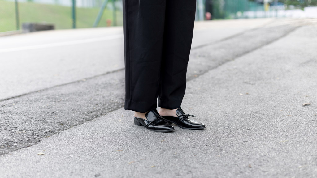 Caryn-Gallery_Executive-Singapore-Top_Mango-Pants_COS-Shoes_Charles__Keith-Bag__Other_Stories-UNIFORM-18042018-2