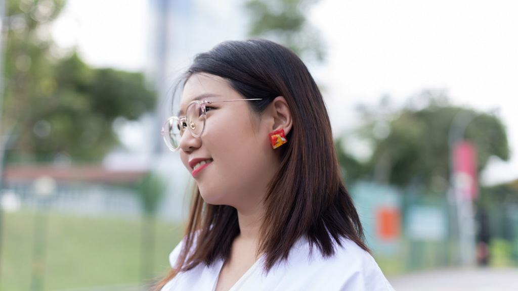 Caryn-Gallery_Executive-Singapore-Top_Mango-Pants_COS-Shoes_Charles__Keith-Bag__Other_Stories-UNIFORM-18042018-4