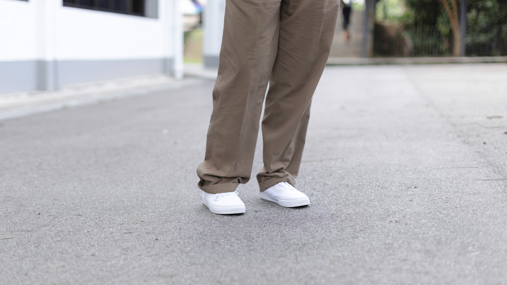 Ivan-Student-Singapore-Top_Uniqlo-Pants_Uniqlo-Shoes_Vans-UNIFORM-18042018-2