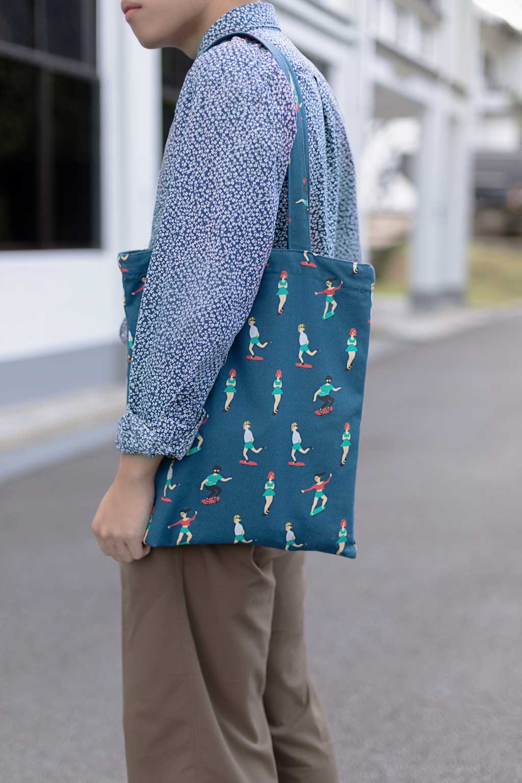 Ivan-Student-Singapore-Top_Uniqlo-Pants_Uniqlo-Shoes_Vans-UNIFORM-18042018-3