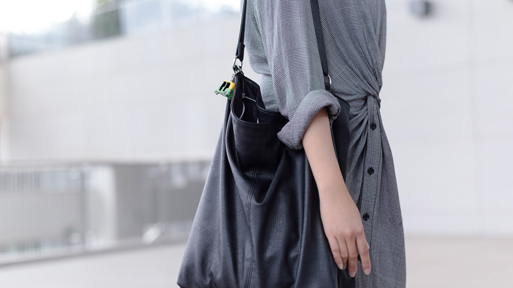 Nicole-Video_Producer-Singapore-Dress_ZARA-Bag-H__M-Shoes_Converse-UNIFORM-18042018-2