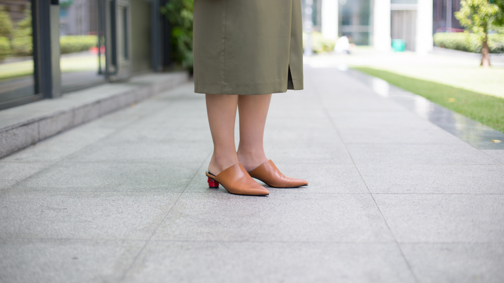 Joanne-Legal_Counsel-Singapore-Dress_Davids_Daughter-Watch_Omega-Necklace_COS-Bag_COS-Shoes_Allegra-UNIFORM-16052018-1