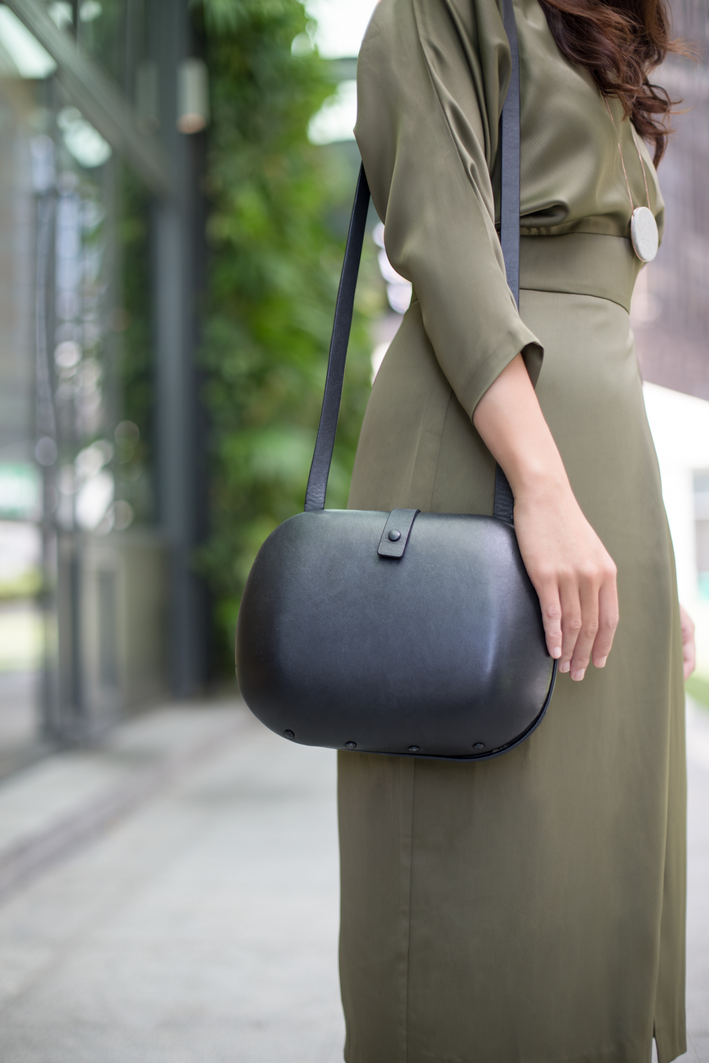 Joanne-Legal_Counsel-Singapore-Dress_Davids_Daughter-Watch_Omega-Necklace_COS-Bag_COS-Shoes_Allegra-UNIFORM-16052018-2