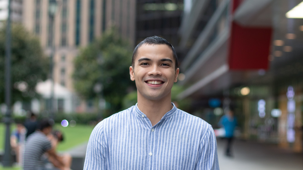 Miguel-Singapore-Shirt_ZARA-Jeans_Dr._Denim-Shoes_Ecco-Bag_Manila-UNIFORM-16052018-1