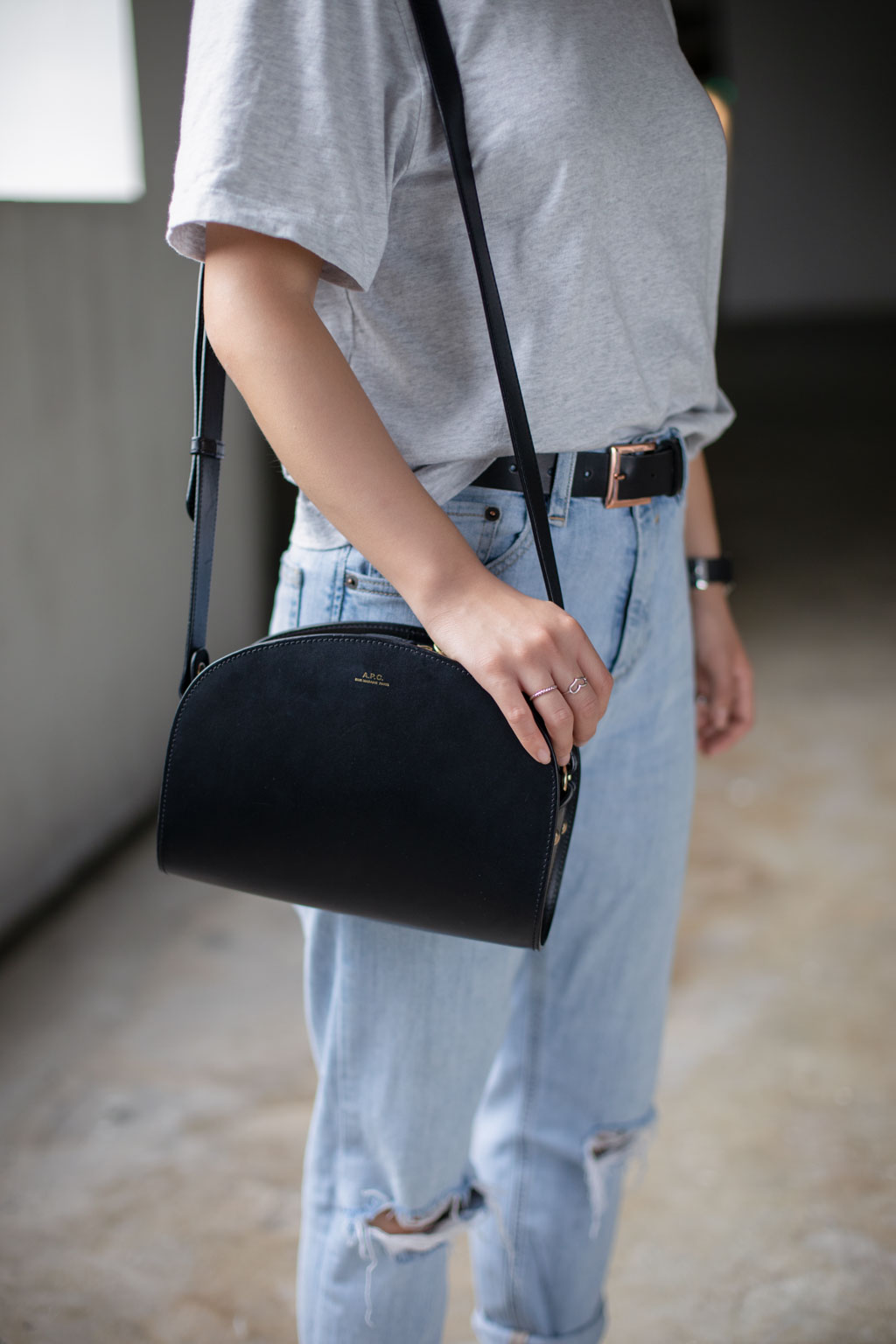 Lillian-Interior_Design-Singapore-Top_Uniqlo-Jeans_ASOS-Shoes_Vans-Bag_A.P.C.-Watch_The_Horse-Ring_Jordan_Askill-UNIFORM-22052018-3