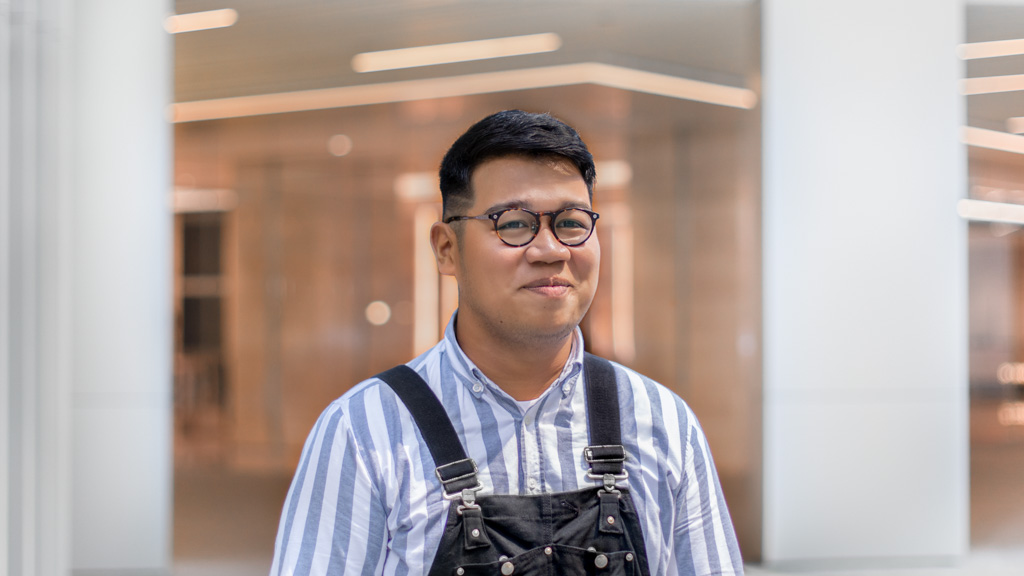 Abdul_Rahman-Strategist-Top_Mango_Man-Overalls_Carhartt-Shoes_Dr_Martens-Bag_London-Watch_Casio-UNIFORM-12072018-4