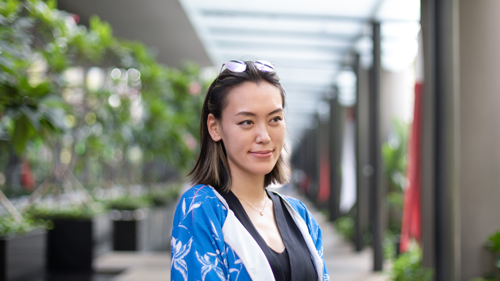 Reina-E-Commerce-Japan-Top_Starmela-Sandals_Yves_Saint_Laurent-UNIFORM-27072018-4