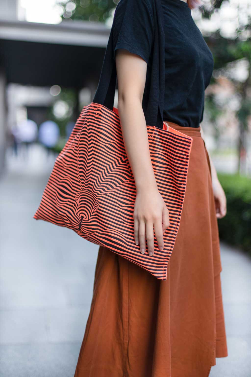 Melisa-Freelance-Singapore-Top_Hush_Puppies-Skirt_Japan-Bag_Japan-UNIFORM-27072018-3