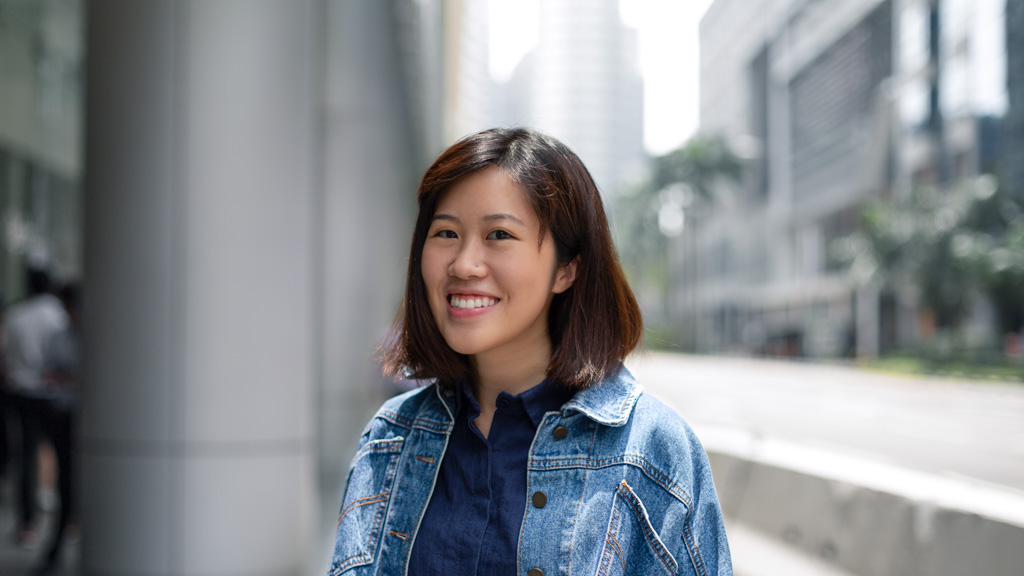 Dorothy-Graphic_Designer-Singapore-Top_Taobao-Jacket_The_Editors_Market-Pants_Taobao-Shoes_Vans-UNIFORM-09102018-3