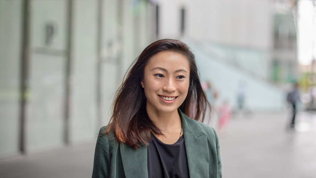 Jing-Financial_Consultant-Singapore-Top_Lululemon-Pants_Lululemon-Sandals_Aldo-Jacket_Mango-Bag_Lululemon-Watch_Apple-UNIFORM-11092018-4