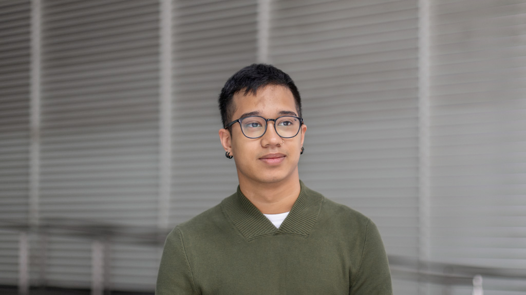 Luke-Public_Relations-Singapore-Top_Topman-Pants_Uniqlo-Shoes_Vans-Bag_ASOS-Watch_Casio-UNIFORM-03092018-4