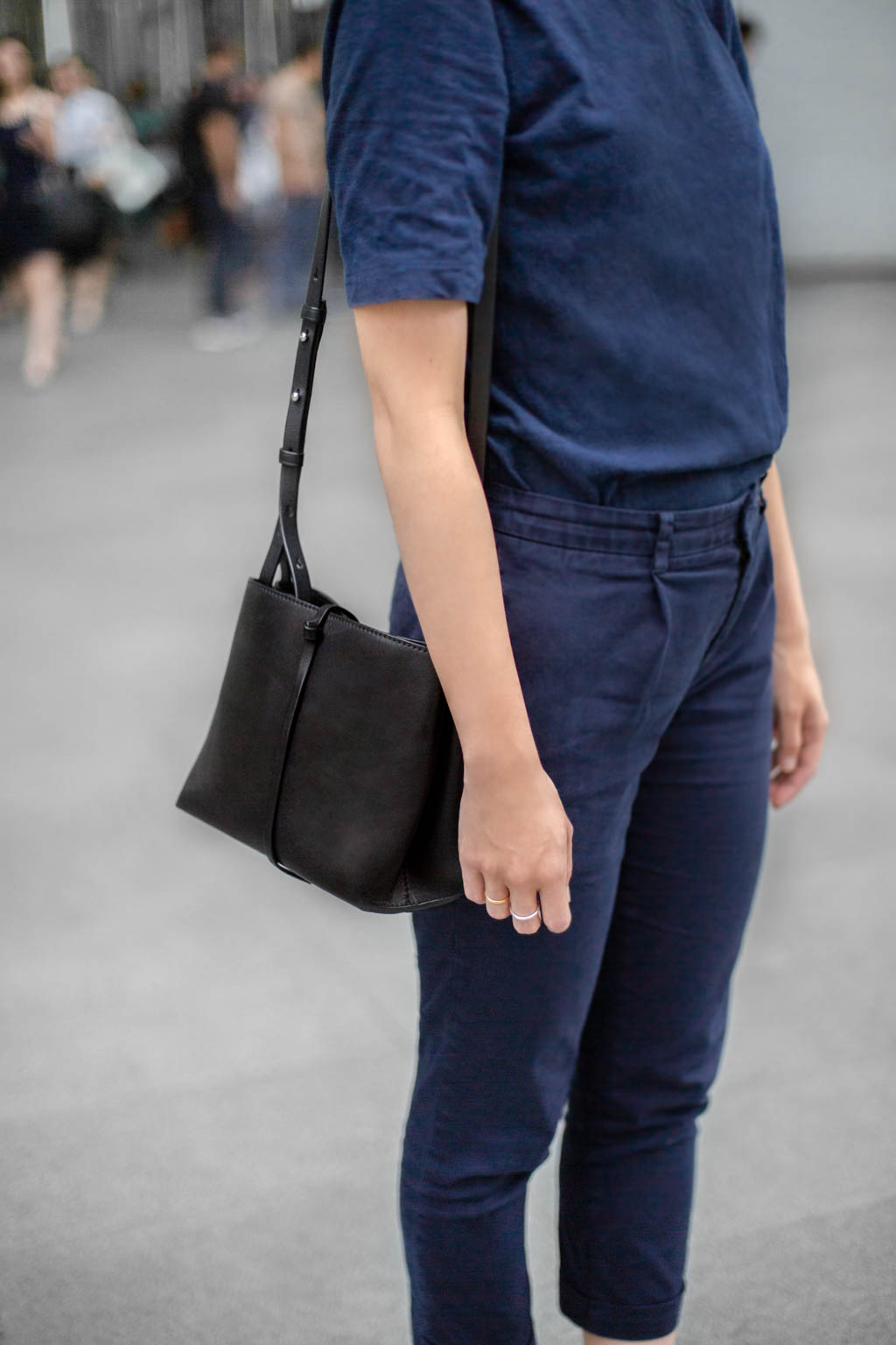 Lynn-Translator-Singapore-Top_Uniqlo-Pants_G2000-Shoes_Everlane-Bag_Rabeanco-Glasses_Ray-Ban-UNIFORM-25102018-3