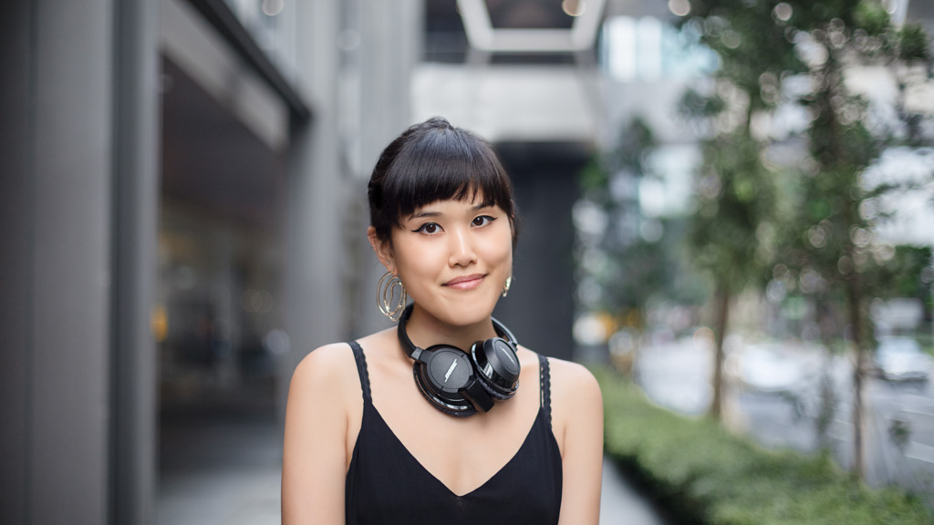 Melissa-Consultancy-Dress_Reformation-Shoes_Converse-Earrings_Diving_For_Pearls-Bag_Proenza_Schouler-UNIFORM-09102018-5