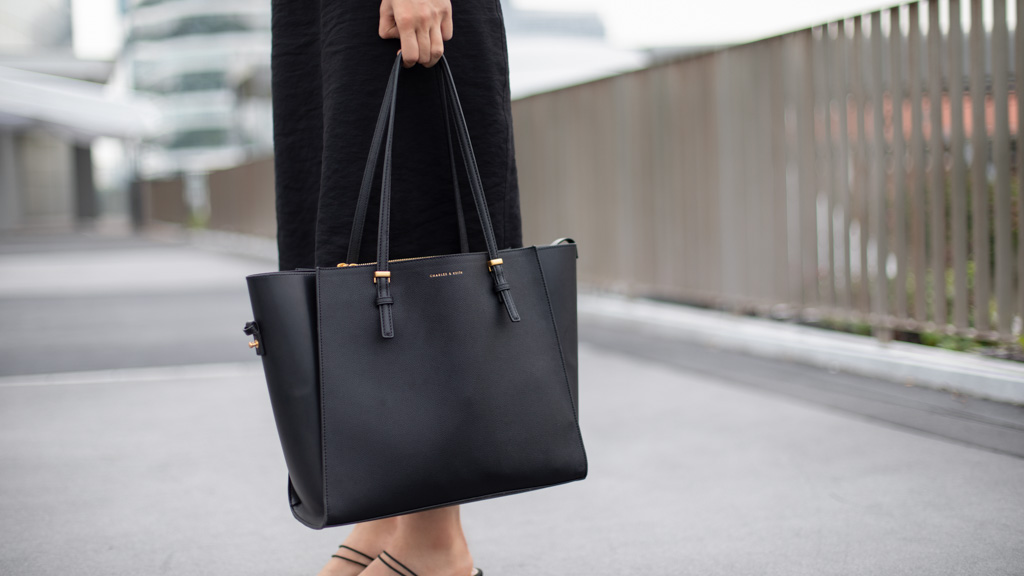 Sara-Media-Singapore-Dress_Love_And_Bravery-Bag_Charles__Keith-Watch_Apple-UNIFORM-25102018-4