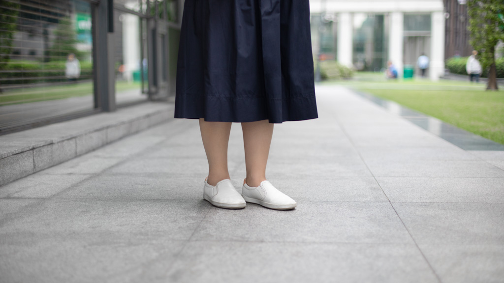 Natalia-Florist-Singapore-Top_Uniqlo-Skirt_Uniqlo-Shoes_Ecco-Watch_ZeTime-UNIFORM-22112018-2
