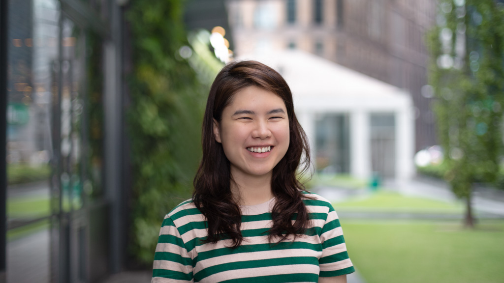 Natalia-Florist-Singapore-Top_Uniqlo-Skirt_Uniqlo-Shoes_Ecco-Watch_ZeTime-UNIFORM-22112018-5