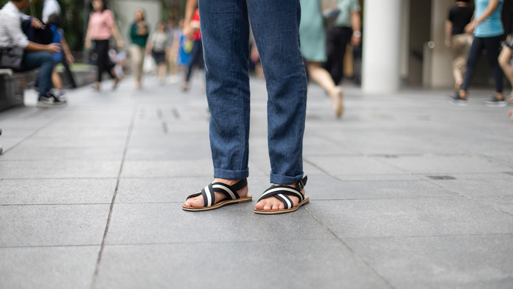 Yaokang-Lawyer-Australia-Shirt_Cotton_On-Pants_Mango-Bag_Lululemon-Cap_Y3-UNIFORM-22112018-2