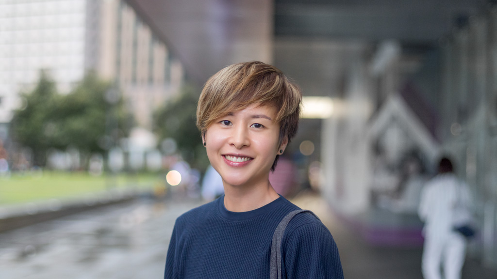 Bek-Publishing-New_Zealand-Top_Uniqlo-Pants_Uniqlo-Shoes_Converse-Bag_Calvin_Klein-UNIFORM-05122018-3