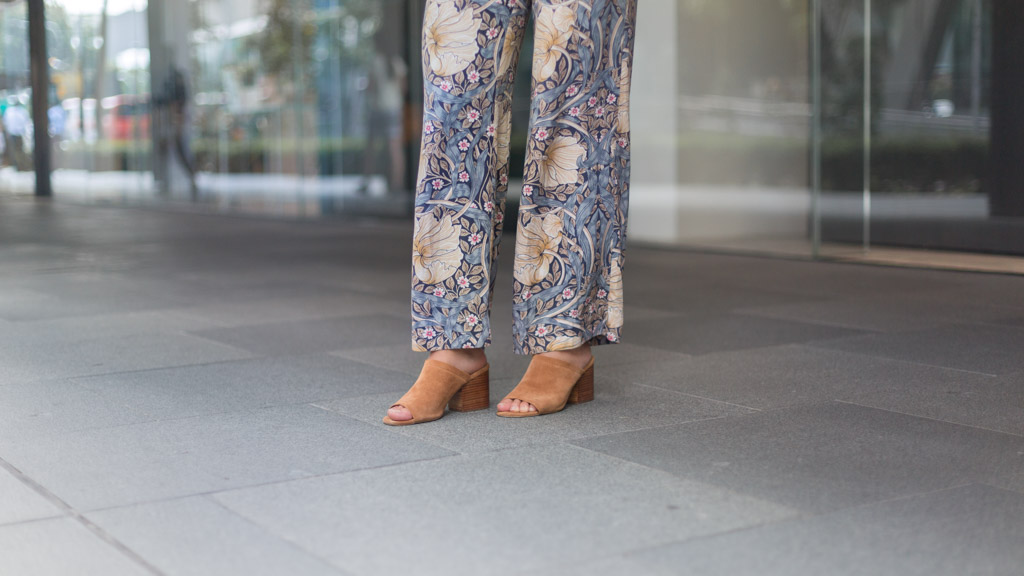 Kat-Advertising-Singapore-Top_HM-Pants_HM-Shoes_Steve_Madden-Watch_Casio-UNIFORM-20122018-2