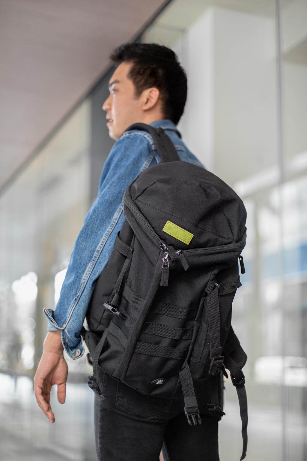 Wayne-FB-Singapore-Top_HM-Jacket_Pull__Bear-Jeans_Uniqlo-Boots_ASOS-UNIFORM-11012019-3