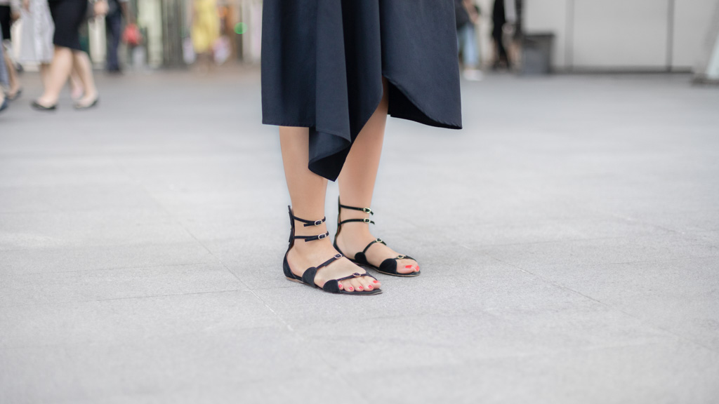 Fae-Auditor-Singapore-Skirt_Yohji_Yamamoto-Shoes_Giuseppe_Zanotti-Bag_Prada-UNIFORM-13022019-2