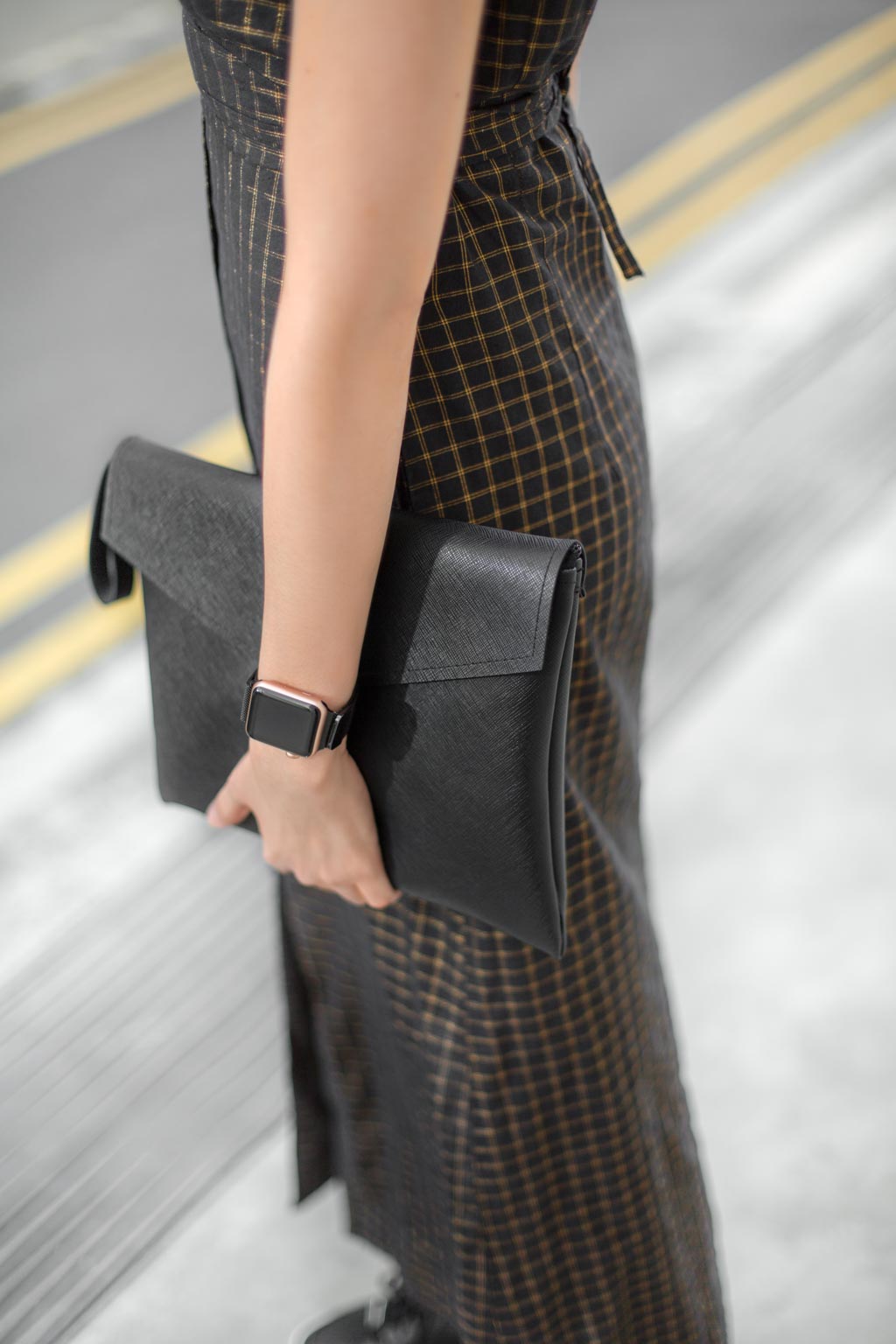 Delane-Designer-Singapore-Dress_Style_Theory-Shoes_Nike-Watch_Apple-Sunglasses_Molsion-Earrings_Taiwan-UNIFORM-26032019-4