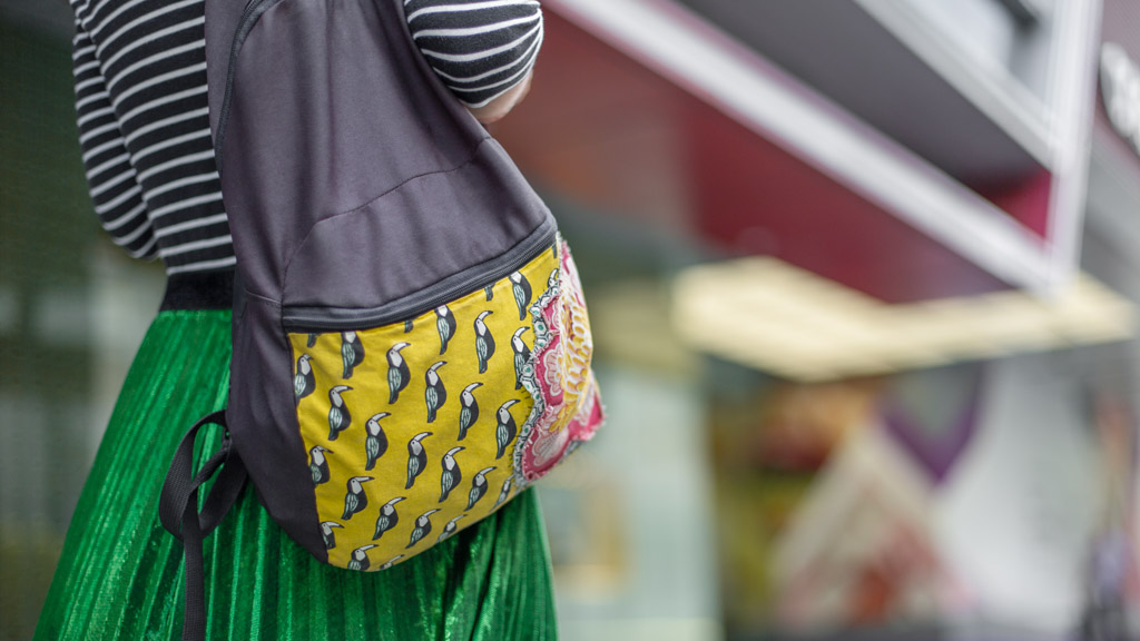 Louize-Fashion-France-Top_Canada-Skirt_Cambodia-Shoes_Birkenstock_Earrings_Thailand-UNIFORM-26032019-5