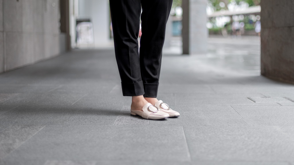 Debi-Marketing-Singapore-Top_Uniqlo-Pants_Uniqlo-Earrings_Shanghai-UNIFORM-07052019-2