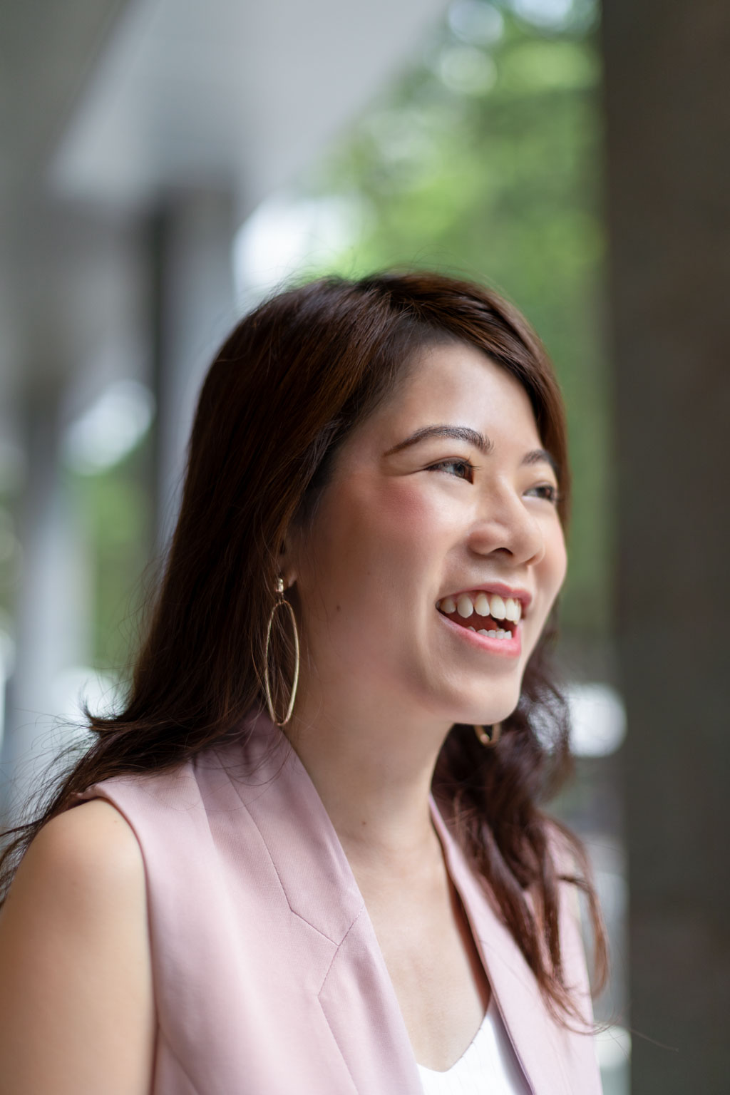 Debi-Marketing-Singapore-Top_Uniqlo-Pants_Uniqlo-Earrings_Shanghai-UNIFORM-07052019-3