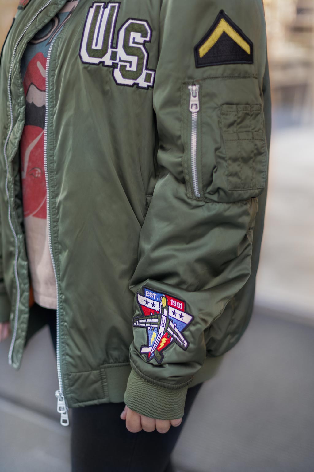 Ibizia-Student-Singapore-Jacket_Pull_and_Bear-Top_Cotton_On-Pants_Uniqlo-Shoes_Converse-UNIFORM-07052019-3