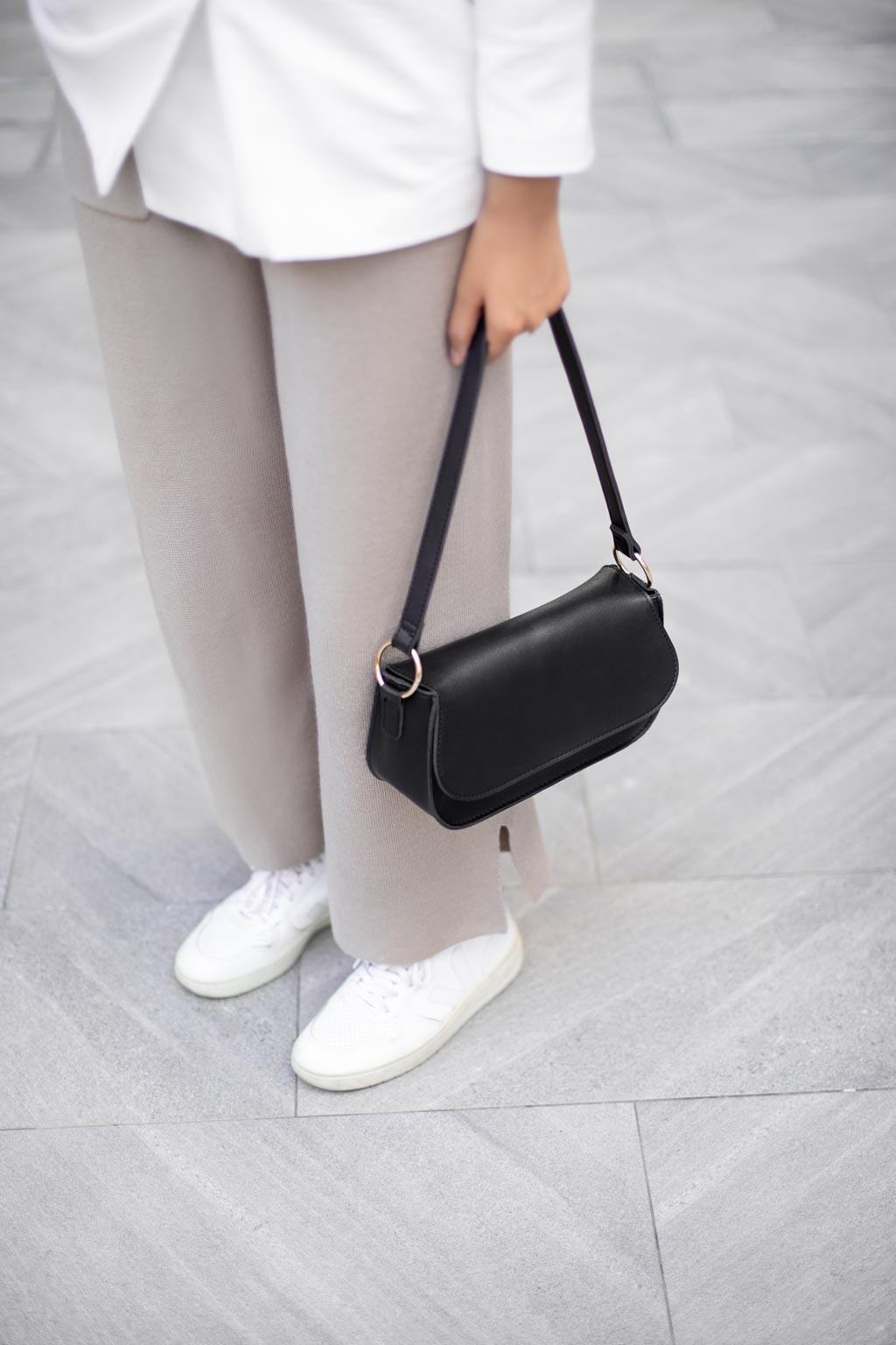 Jazlina-Fashion-Singapore-Blazer_Love_Bonito-Pants_GQ-Shoes_Veja-Bag_ASOS-UNIFORM-27062019-3