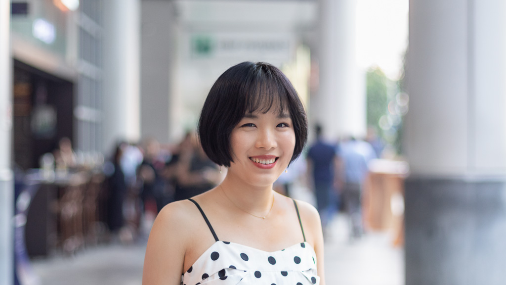 Yangzi-Finance-China-Jumpsuit_China-Shoes_Valentino-Bag_Celine-Jewellery_Singapore-UNIFORM-07052019-4