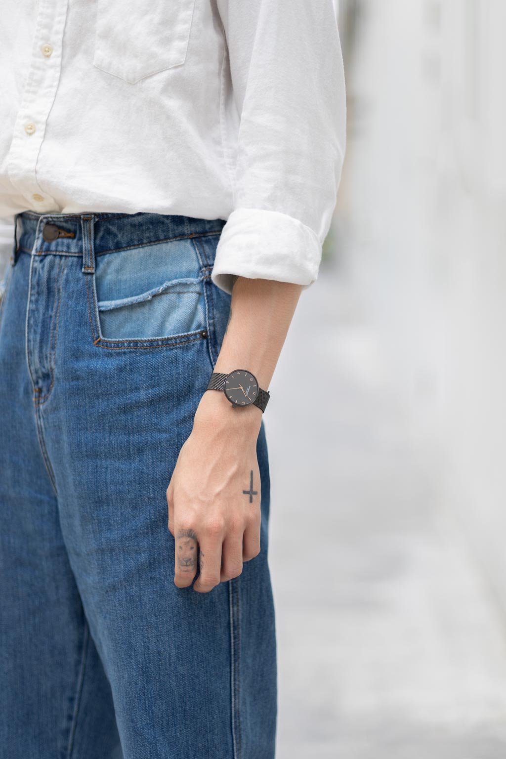 Amos-Content-Singapore-Shirt_Uniqlo-Pants_Bershka-Shoes_Jeffery_Campbell-UNIFORM-15082019-3