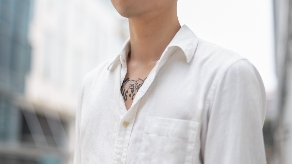 Amos-Content-Singapore-Shirt_Uniqlo-Pants_Bershka-Shoes_Jeffery_Campbell-UNIFORM-15082019-4