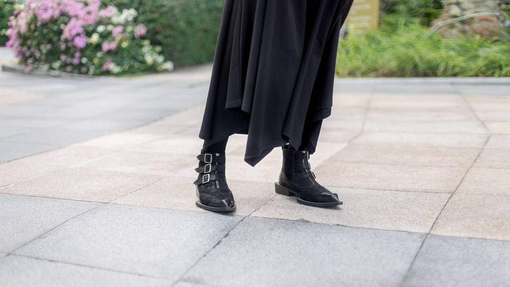 Jo-Self_Employed-Top_COS-Pants_Japan-Shoes_Fluevog-Bag_Iron_Rivet-UNIFORM-06092019-2