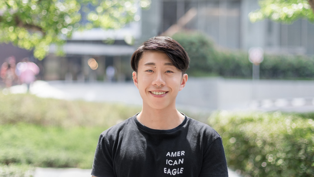 Nikii-Operations-Singapore-Top_American_Eagle_Outfitters-Pants_Taobao-Belt_Berlin-Socks_Vetement-Shoes_Paris-UNIFORM-10102019-4