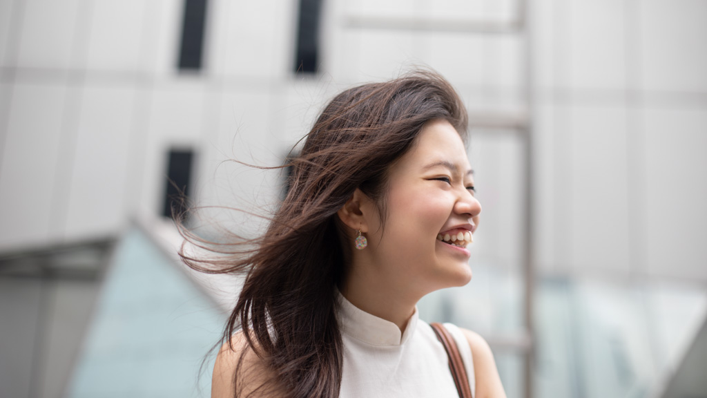 Yvonne-Consultant-Top_Missing_Piece-Pants_OM_by_Ong_Shunmugam-Shoes_Clark-Bag_Coach-UNIFORM-15112019-2