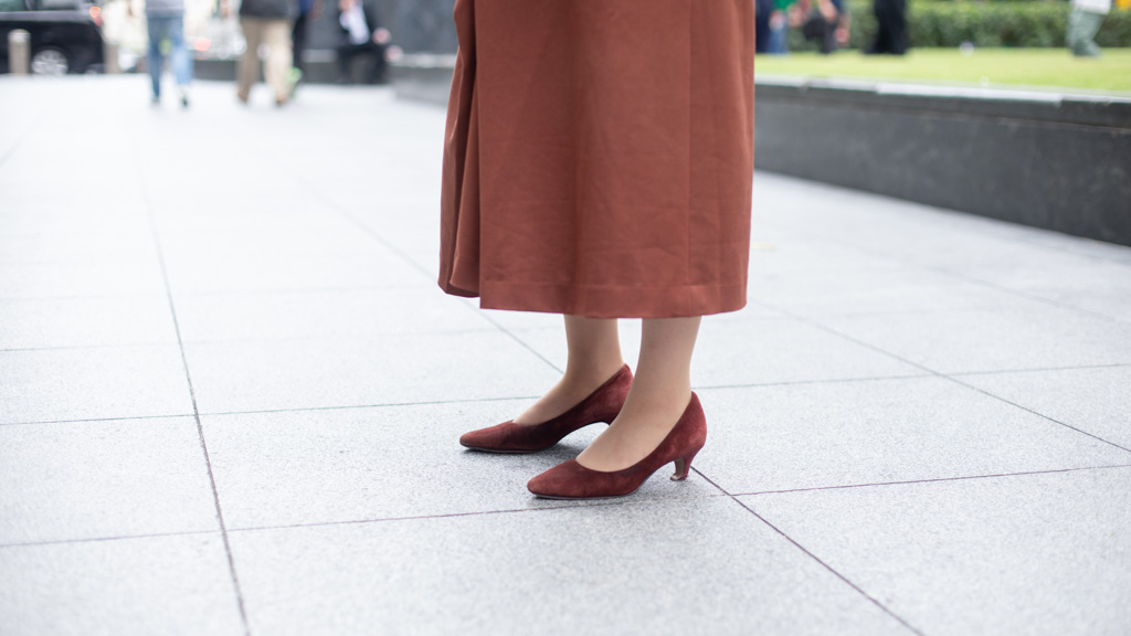 Yvonne-Consultant-Top_Missing_Piece-Pants_OM_by_Ong_Shunmugam-Shoes_Clark-Bag_Coach-UNIFORM-15112019-4