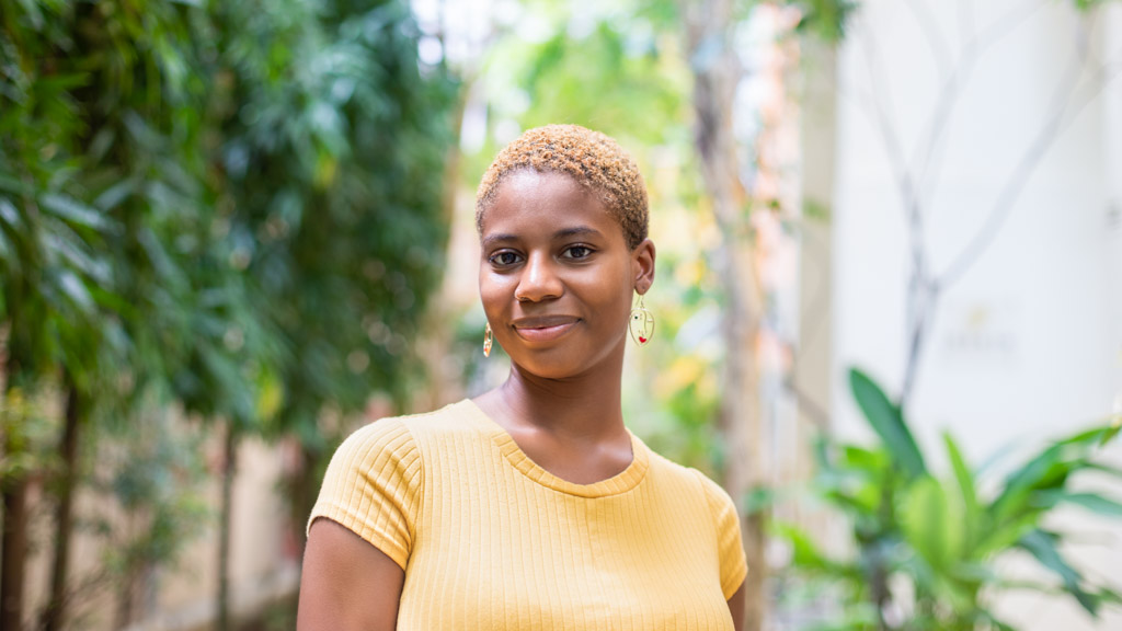 Dominique-Fashion-New_York-Top_F21-UNIFORM-15112019-4