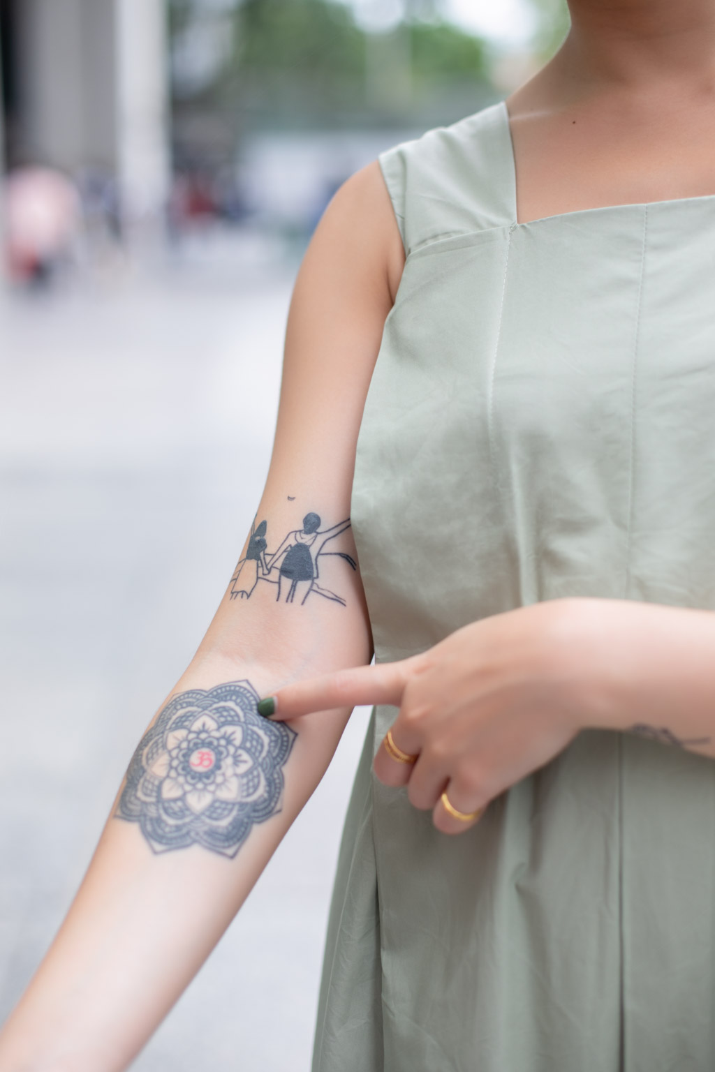 Lynne-Finance-Singapore-Dress_Editors_Market-Shoes_EZBuy-UNIFORM-19112019-3