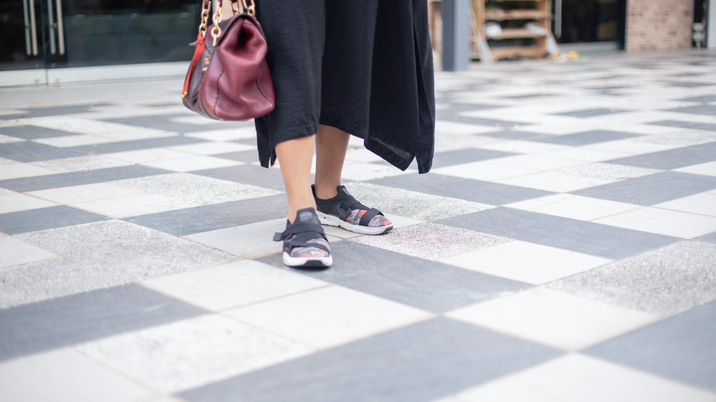 Charlotte-Marketing_Director-Dress_Melbourne-Top_Iroo-Bag_Fendi-Jewellery_Swarovski-17012020-UNIFORM-2