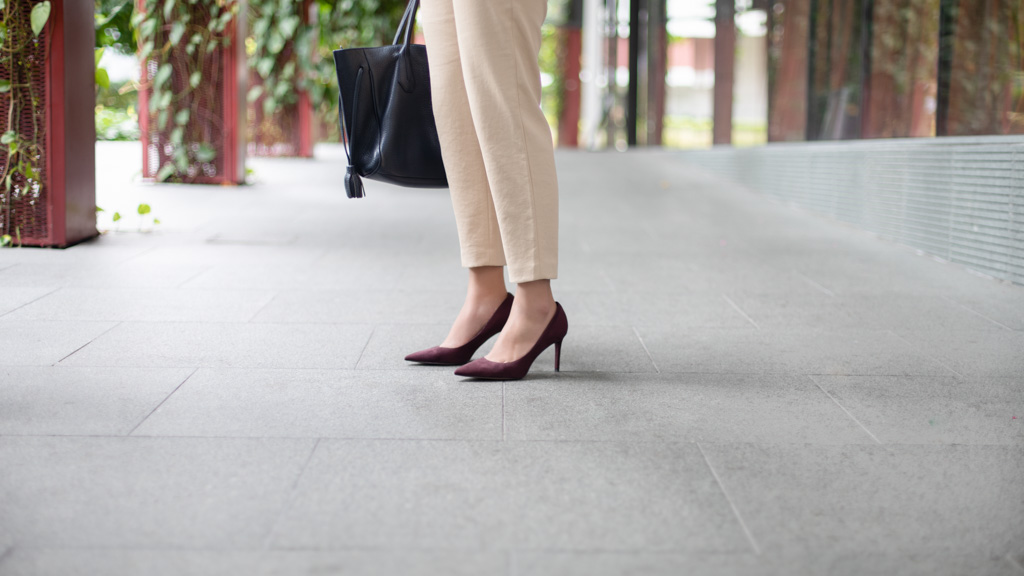 Brittany-Hospitality-Singapore-Blazer_HM-Top_Dotty-Shoes_Charles__Kieth-Bag_Longchamp-Earrings_Lovisa-Watch_Tissot-UNIFORM-06032020-21