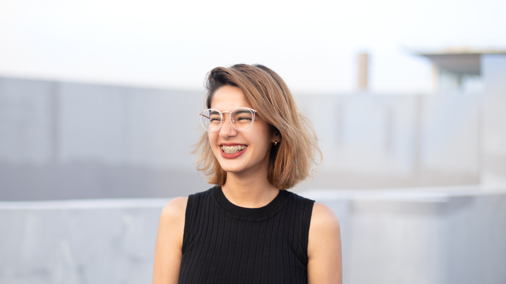 Su-Content__Communications-Singapore-Top_TEMT-Pants_House_Of_Indya-Shoes_Design__Comfort-Glasses_Owndays-Earrings_Lovisa-UNIFORM-12032020-4