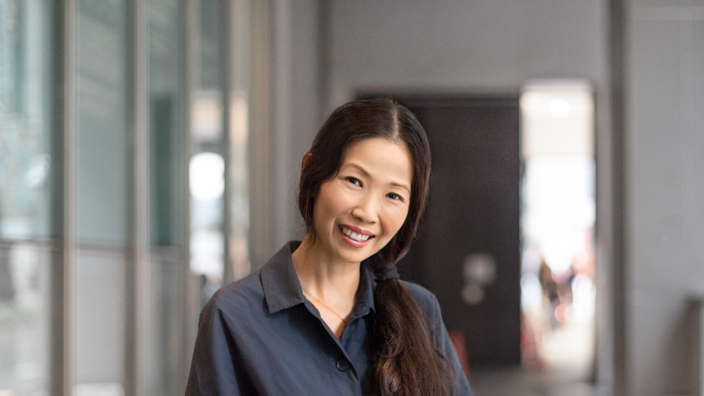 Yan-Entreprenur-Singapore-Jumpsuit_COS-Bag_Barcelona-06032020-4