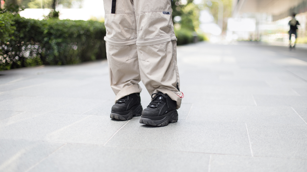 Jess-Tattoo_Artist-Top_Evening_Club-Sports_Bra_Adidas-Pants_Evening_Club-Shoes_Buffalo-Accessories_Topshop-UNIFORM-21082020-2