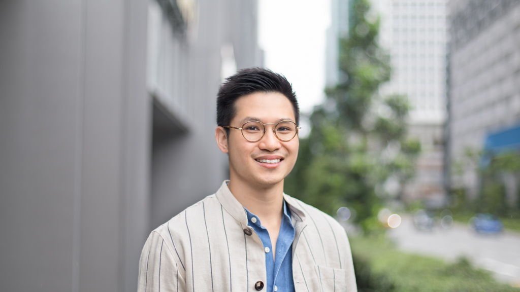 Abraham-Retail_Assistant-Top_In_Personam-Blazer_In_Personam-Pants_In_Personam-UNIFORM-09102020-4